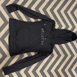 Peloton Nuelime Cooldown Hoodie black on black